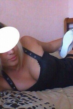Проститутка Карина, час секса 5000 рублей, возраст 20, рост 170, грудь 3